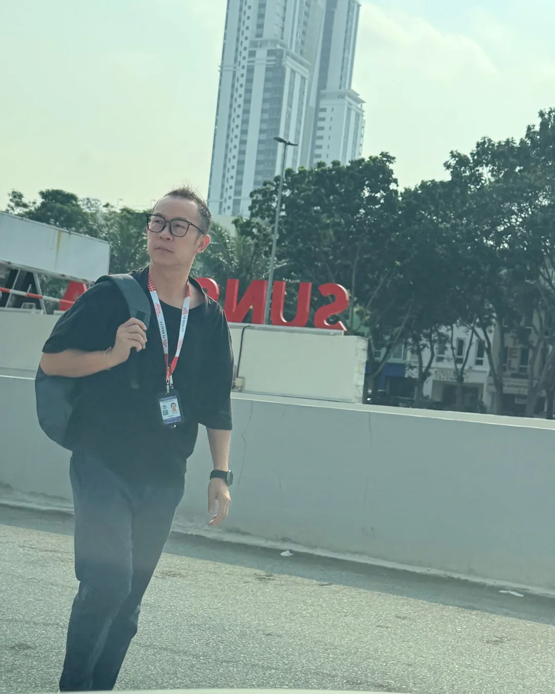 Alan 外出工作的日常